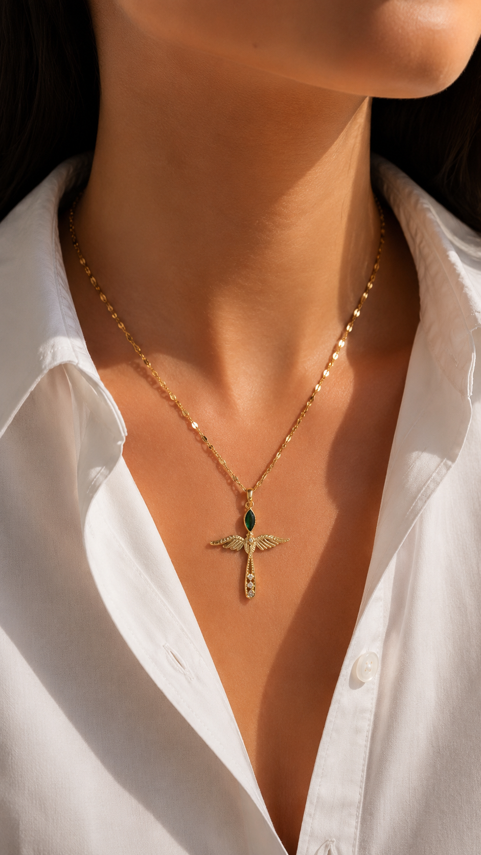 Engel Halskette mit grünem Stein – 18K vergoldeter Edelstahl | Zirkonia Kette Damen