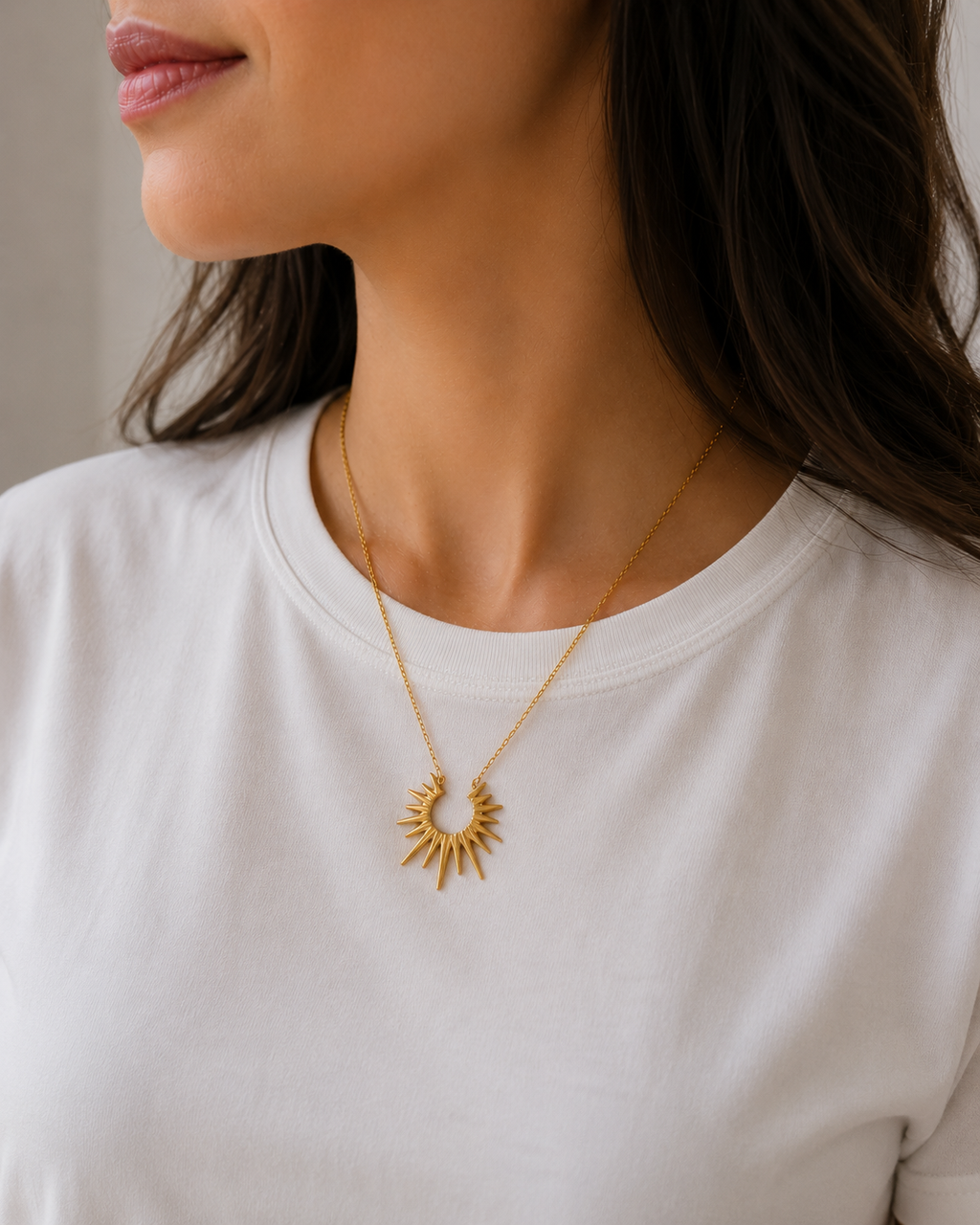 Sonnen Halskette Gold | Edelstahl Kette mit Sunburst Anhänger